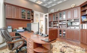 Closet Stretchers Office